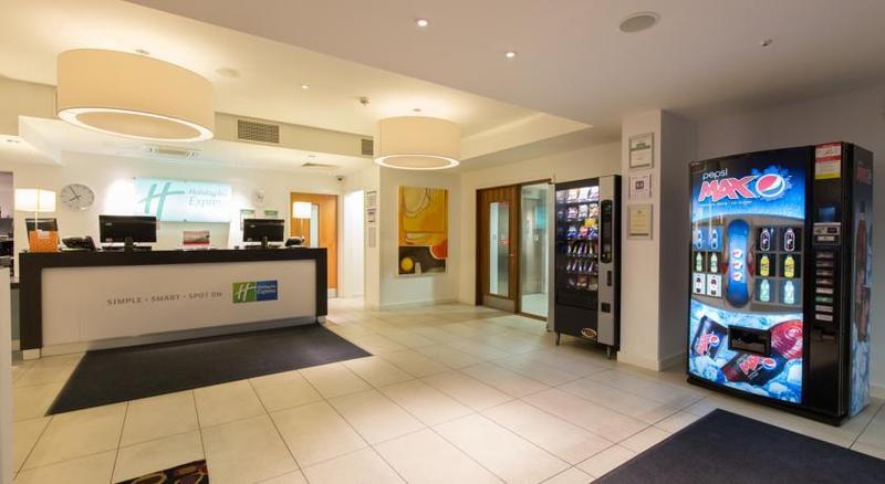 Holiday Inn Express Birmingham South A45, An Ihg Hotel Kültér fotó