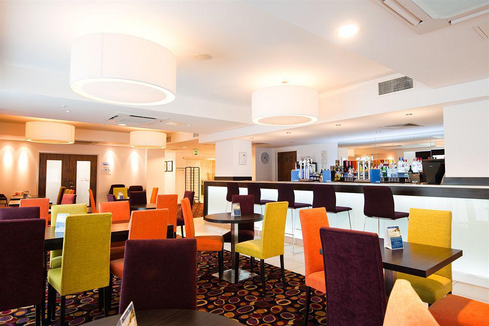Holiday Inn Express Birmingham South A45, An Ihg Hotel Étterem fotó
